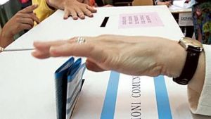 Al voto 106mila pavesi per 11 nuovi sindaci, prima affluenza 15,07%. A Voghera il dato più basso (14,39%), Vigevano al 14,5%, Mortara 15,80%
