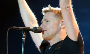 Bryan Adams, Morrisey in balkanski pevci šlagerjev: pregled festivalov, nastopov in glasbenih dogodkov