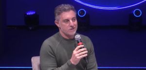 Luciano Huck e a República de sapatênis