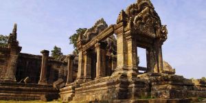 Attacks on Preah Vihear temple hurt all world heritage