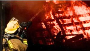 Huge fire breaks out in South Gate industrial area, Los Angeles County