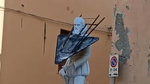 Vandali su Alberico, “servono le telecamere”