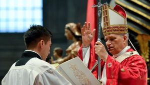 Il Papa e i rischi dell’IA: “Nessun algoritmo rende accettabile la guerra”