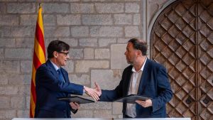 La Generalitat desafía a Vox y aumenta las ayudas a entidades que fomentan el catalán en Aragón, Valencia y Baleares