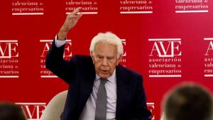 Felipe González pide un adelanto electoral en España tras la imputación de Zapatero