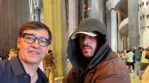 Salvador Illa coincide con Bad Bunny en la Sagrada Familia: 