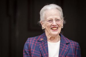Dronning Margrethe er igen indlagt på Rigshospitalet
