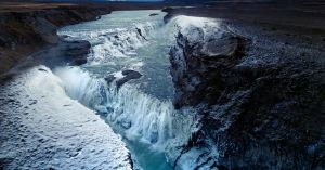 Looking Your Way Out of Anxiety: The Neuroscience of Awe
