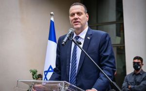Culture minister interrogated by police for 3rd time in labor federation graft probe