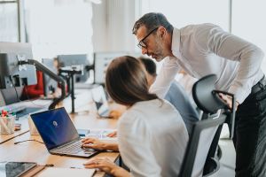 Externaliser vos solutions d’IA n’est pas forcément une bonne idée