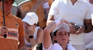 Tras casi cuatro horas en cancha y más de 30 grados de calor, cómo vivió Buse su debut en Roland Garros