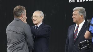 Laporta y Flick frente a Florentino y Mbappé