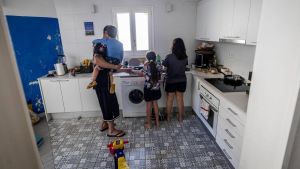 Pagar la vivienda en Madrid, Barcelona, San Sebastián, Palma y Málaga obliga a destinar más de la mitad del sueldo