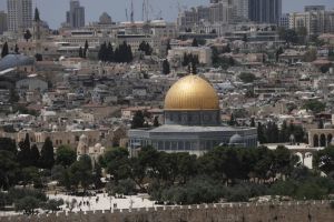 Readers sound off on occupying Palestine, battery needs and the dairy lobby