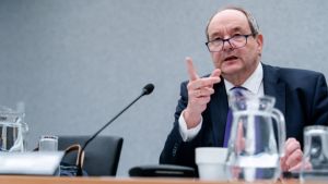 Versnelde stijging AOW-leeftijd gaat definitief niet door, bezuinigingen op WW en WIA op pauze