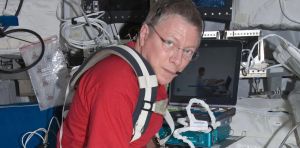 How mobile deep‑space medical systems could support future landings on the moon and Mars