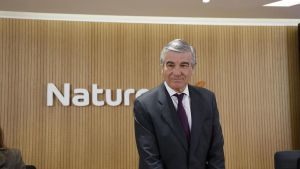 El fondo CVC sale de Naturgy con una venta exprés de su paquete histórico del 13,8%