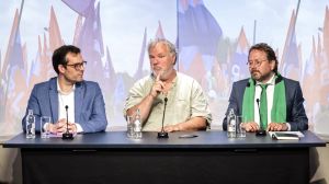 Vakbonden zetten acties door ondanks schrappen AOW-plannen. ‘De bom is niet ontmanteld’