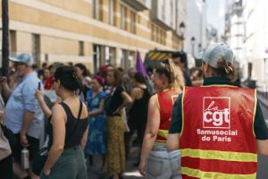 « Je suis dans le rouge tout le temps » : aides à domicile, éducateurs, psychologues… partout en France, le secteur médico-social en grève contre les salaires de misères et le manque de moyens