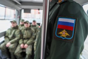 «А кто будет вместо него родину защищать?»: Минобороны не поддержало законопроект о досрочном увольнении со службы родителей детей-инвалидов