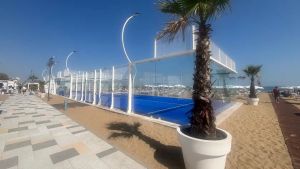 Jesolo, verifiche della Soprintendenza su spiagge e padel: scoppia la polemica