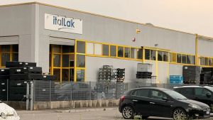 Trenta esuberi alla ItalLak: azienda a rischio chiusura