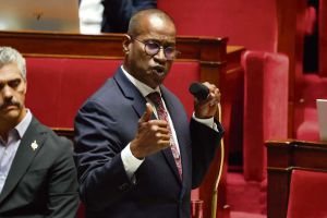 « Un acte politique puissant, de mémoire, de justice et de reconnaissance » : l’Assemblée nationale adopte à l’unanimité l’abrogation du Code noir