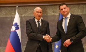 Odvzem volilne pravice kot “manjša sprememba” zakona