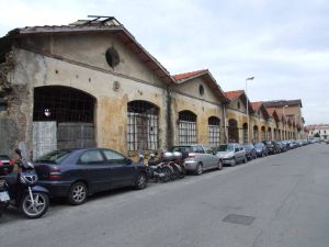 Livorno, arrestato dopo la rapina a un ragazzino alla Parterre - Chi è