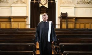 Razrešeni predsednik sodišča nad sodni svet, sodba ne bo spremenila ničesar