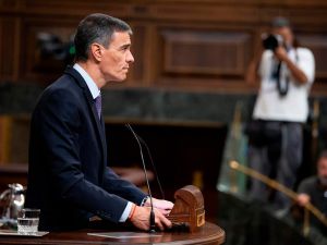 Más Cortes y menos corte