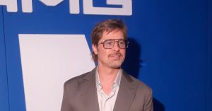 Brad Pitt enfrenta batalha judicial contra marca de produto peniano