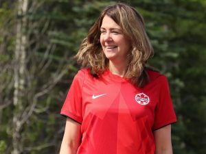 Bell: Danielle Smith vs. the Alberta separatists wanting to punt her as premier Danielle Smith as UCP leader is not blinking as loud voices attack her leadership