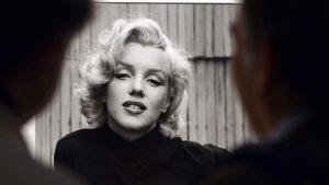 Marilyn Monroe, i 100 anni di un mito. Dagli abiti sovversivi alla seduzione di Chanel n.5