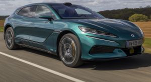 Denza, un esordio da leader: arriva la Z9GT, una granturismo con prestazioni da supercar
