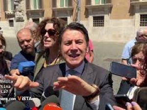 'Siate coraggiosi e io farò lo stesso' su Camera con VIsta su La7 di Alexander Jakhnagiev