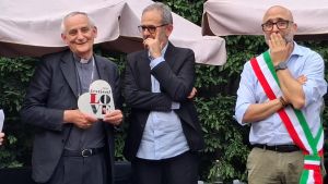 Cardinale Zuppi, lezione al FestivaLove: “Dialogo contro la brutalità bellica”