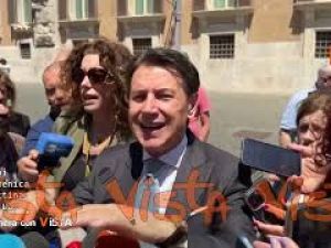 'Siate coraggiosi e io farò lo stesso' su Camera con Vista su La7 di Alexander Jakhnagiev
