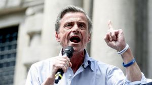 Carlo Calenda (Azione): “Meloni, che delusione. E noi restiamo al centro”