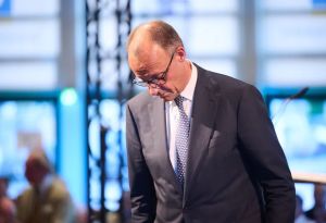 Mehr Schröder wagen – Merz sollte die Vertrauensfrage stellen