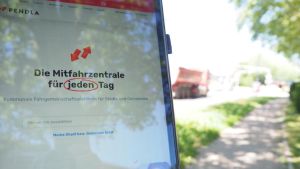 Benzinpreis auf Rekordhöhe – und doch sitzen die Leute lieber allein im Auto statt zusammen