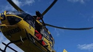 Rescatados un senderista accidentado en la canal de Amuesa, en los Picos de Europa, y una pareja mayor exhausta en Llanes