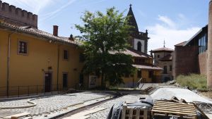 El refugio antiaéreo de Gijón, ya reconstruido, relanza el plan de los museos militares y ya tiene fecha prevista para abrir al público