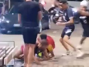 La rissa poi l'aggressione con l'accetta: la violenza choc del maranza a Trento