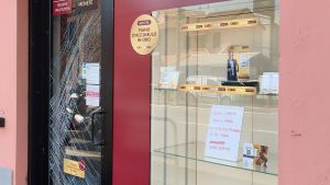Colpo da film al compro oro a Pavia: ipotesi banda specializzata
