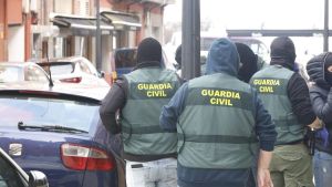 Caen seis integrantes más de 