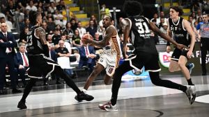 Reyer Venezia travolta dalla Virtus Bologna: pesante 98-79 in gara 2 di semifinale