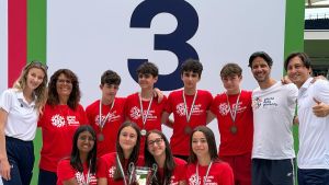 La Terza F conquista il podio ai Nuovi Giochi a Roma. Medaglia di bronzo per gli appassionati di basket