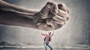 „Wenn Homosexualität eine Entscheidung wäre, dann wären viel mehr Frauen lesbisch“: Über Macht und Ungleichheit in Beziehungen