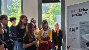Demokratie-Ausstellung am Klettgau-Gymnasium überzeugt die meisten